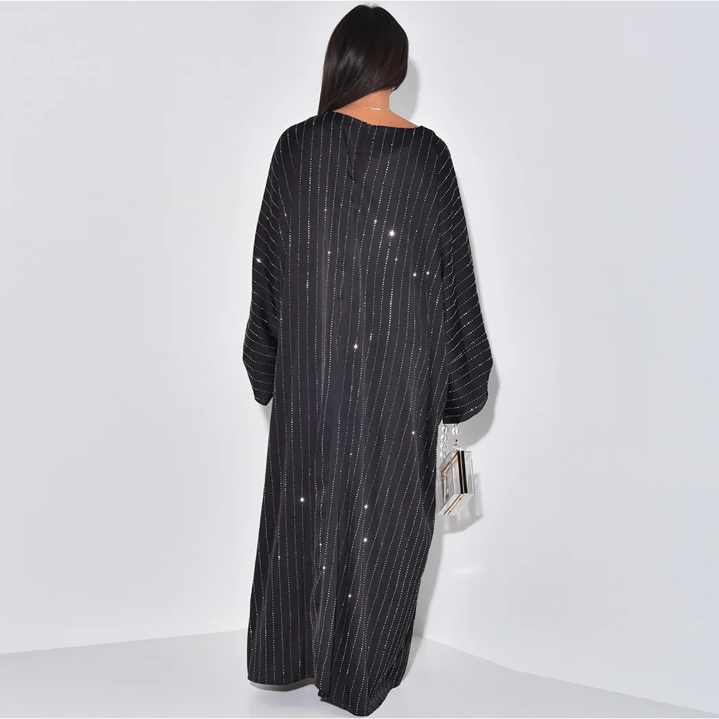 Ramadan Eid Satin Batwing Abaya Dubai Luxury Elegant Muslim Kaftan Dress Abayas for Women Kebaya Robe Femme Musulmane
Ramadan Eid Satin Batwing Abaya Dubai Luxury Elegant Muslim Kaftan Dress Abayas for Women Kebaya Robe Femme Musulmane