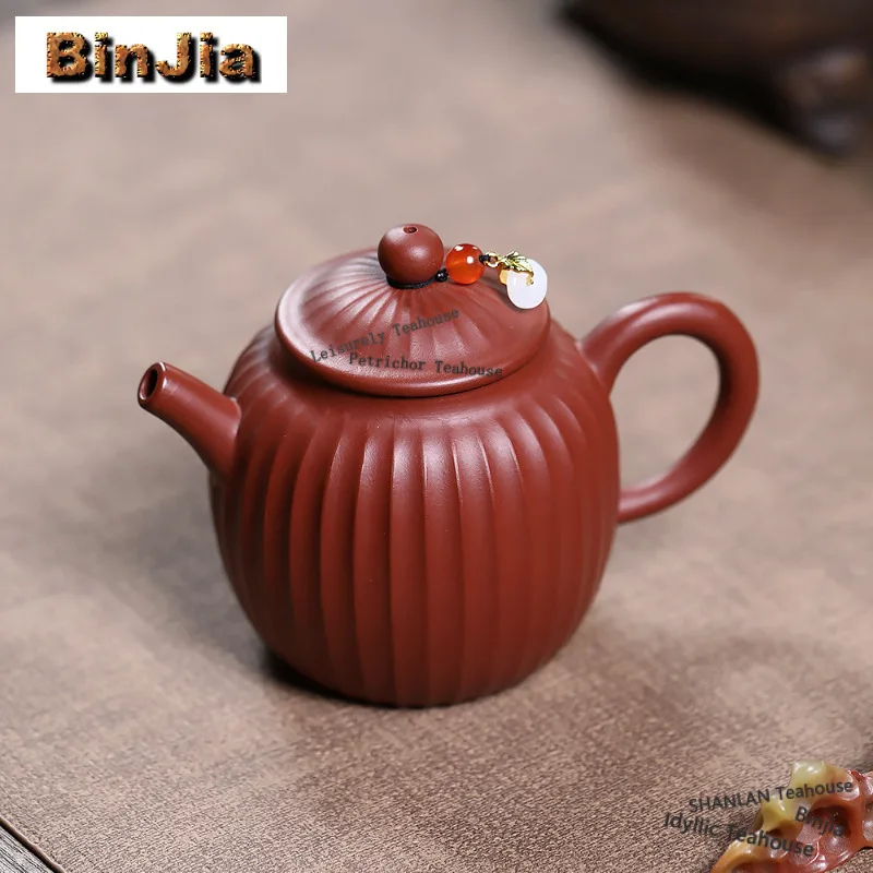 280 мл классические чайники из фиолетовой глины Исин, горшок ручной работы с гравировкой, чайник из сырой руды Дахунпао, грязевой чайник с ситечком, чайный сервиз Zisha, подарки
280 мл классические чайники из фиолетовой глины Исин, горшок ручной работы с гравировкой, чайник из сырой руды Дахунпао, грязевой чайник с ситечком, чайный сервиз Zisha, подарки