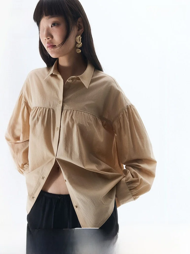 Женская хлопковая рубашка H&M, летняя, повседневная, свободного кроя, с длинным рукавом, отложным воротником, модель 1271517, удобная, дышащая, классический стиль
Женская хлопковая рубашка H&M, летняя, повседневная, свободного кроя, с длинным рукавом, отложным воротником, модель 1271517, удобная, дышащая, классический стиль