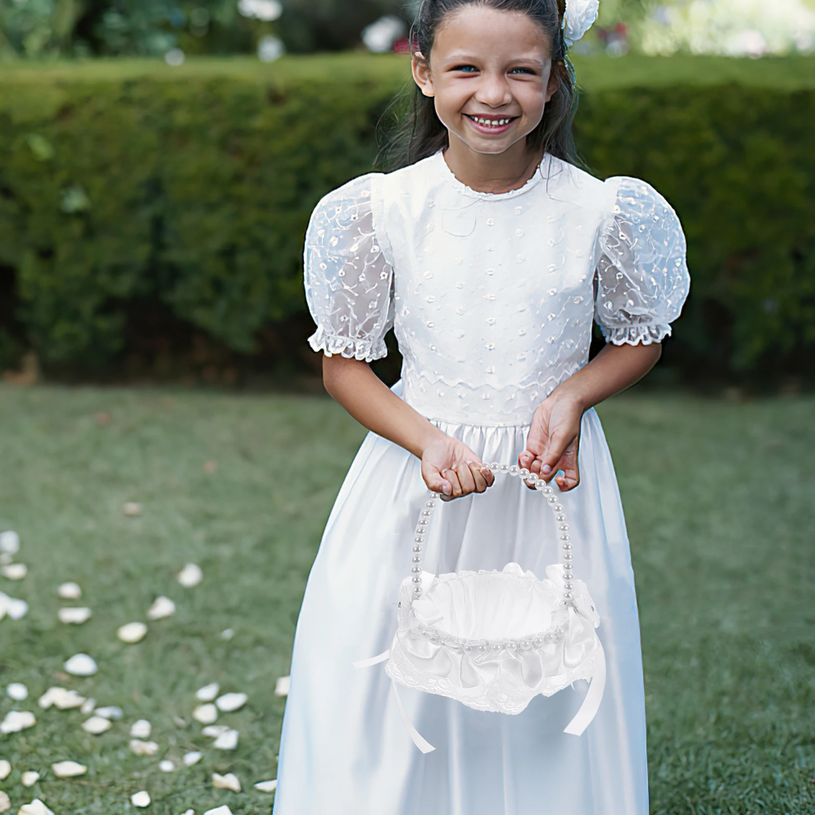 Elegant Flower For Handheld Rustic Wedding Basket Pearl Portable Flower Petal Basket Wedding Party Decoration Light
Elegant Flower For Handheld Rustic Wedding Basket Pearl Portable Flower Petal Basket Wedding Party Decoration Light