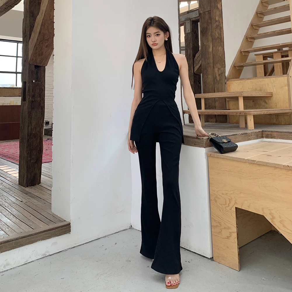 Hot girl suit Women's summer black stretch knitted halter vest high-waisted wide leg trousers two-piece set
Hot girl suit Women's summer black stretch knitted halter vest high-waisted wide leg trousers two-piece set