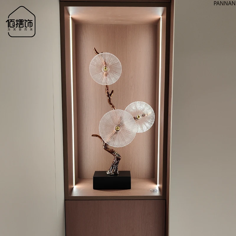 Lucky tree decoration, living room entrance niche, high financial sense, light luxury, vertical height decoration
Lucky tree decoration, living room entrance niche, high financial sense, light luxury, vertical height decoration