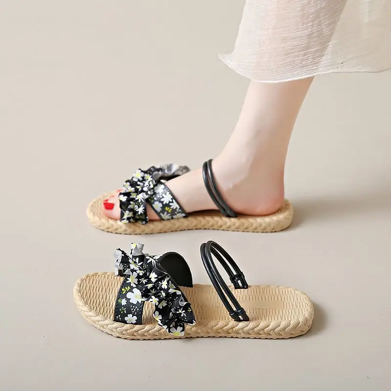 2026 New Summer Women's Convertible Floral Slides Sandals Flat Beach Shoes Outdoor Slippers Fashion Comfortable Casual
2026 New Summer Women's Convertible Floral Slides Sandals Flat Beach Shoes Outdoor Slippers Fashion Comfortable Casual