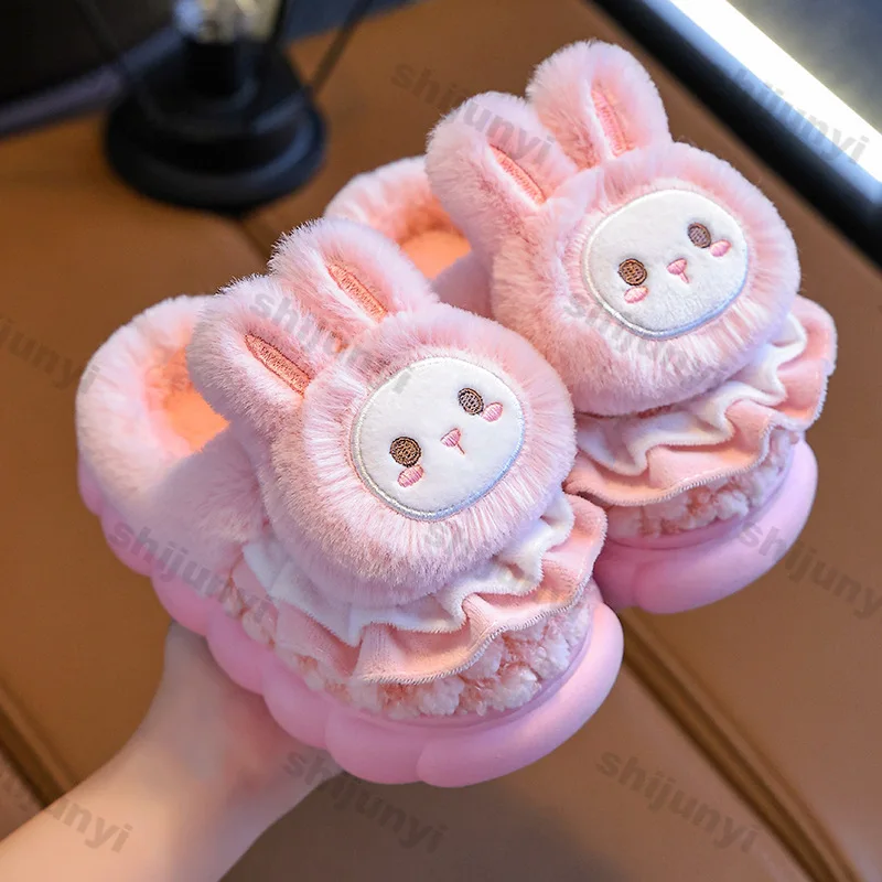 Children's Cotton Slippers Winter Indoor Home Soft Slippers Girls Boys Cute Cartoon Cotton Slides Baby Warm Home Cotton Shoes
Children's Cotton Slippers Winter Indoor Home Soft Slippers Girls Boys Cute Cartoon Cotton Slides Baby Warm Home Cotton Shoes