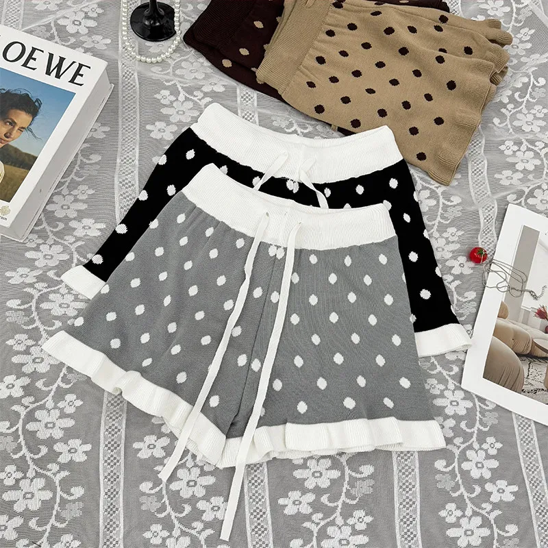 Korean style color blocking polka dot drawstring lace-up knit wide leg shorts women elastic high waisted A-line casual pants
Korean style color blocking polka dot drawstring lace-up knit wide leg shorts women elastic high waisted A-line casual pants