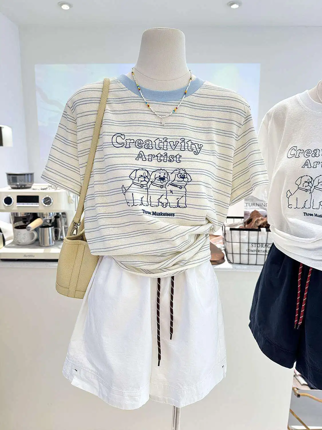 Heavy Embroidery Striped Short Sleeve T-Shirt Women Summer Loose Age-Defying Half Sleeve Cartoon Top for plus Size Females
Heavy Embroidery Striped Short Sleeve T-Shirt Women Summer Loose Age-Defying Half Sleeve Cartoon Top for plus Size Females