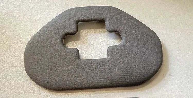 Brand New Genuine for Toyota Land Cruiser LC100 Third-Row Seat Covers LX470 Seat Trim Covers Floor Dust Covers
Brand New Genuine for Toyota Land Cruiser LC100 Third-Row Seat Covers LX470 Seat Trim Covers Floor Dust Covers