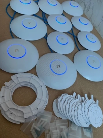 Enterprise WiFi Ultra High Speed Bandwidth Gigabit Access Point, UAP-AC-PRO LR LITE
Enterprise WiFi Ultra High Speed Bandwidth Gigabit Access Point, UAP-AC-PRO LR LITE