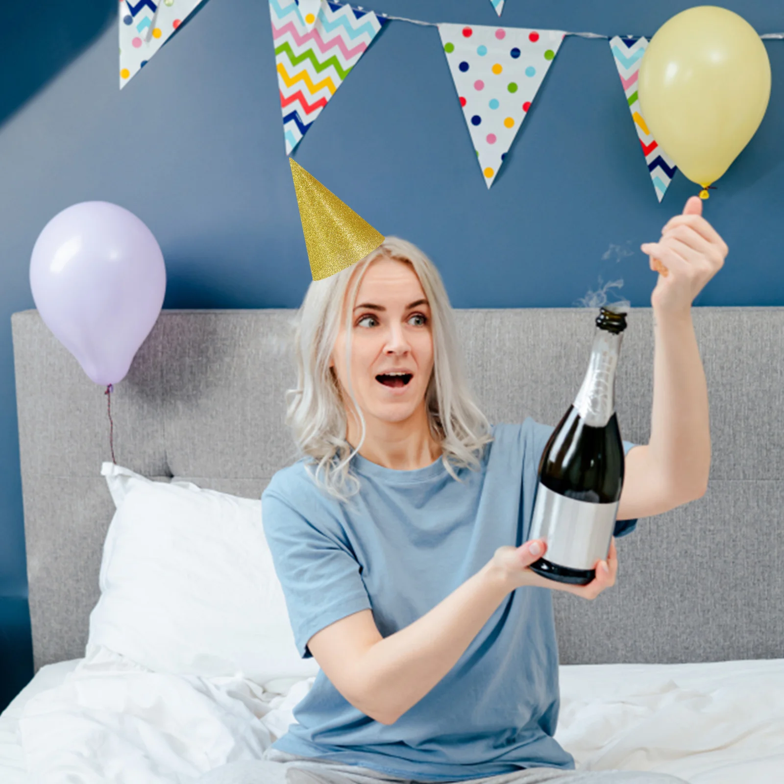 12 pcs Birthday Hats Glitter Cone Party Hats For 1St Birthday Cap Small Sparkly Accessories Photography Props
12 pcs Birthday Hats Glitter Cone Party Hats For 1St Birthday Cap Small Sparkly Accessories Photography Props