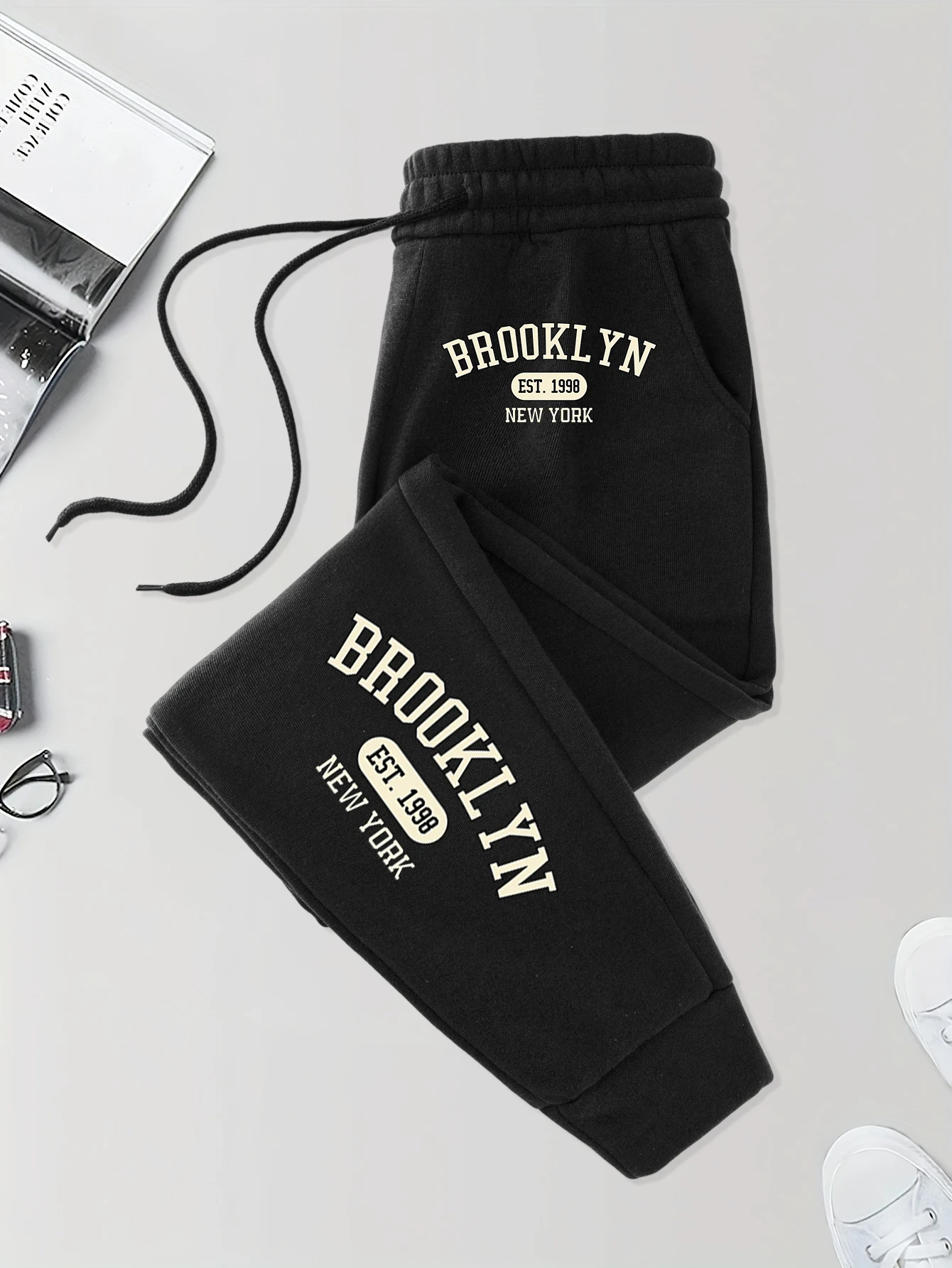 Brooklyn New York Est 1998 Pattern Autumn Fashion Sportpants Man Street Comfy Long Pant Fleece Soft Pants Pocket Warm Britches
Brooklyn New York Est 1998 Pattern Autumn Fashion Sportpants Man Street Comfy Long Pant Fleece Soft Pants Pocket Warm Britches