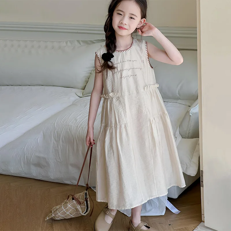 Girls' Summer Fashionable Big Kids Sleeveless Cotton Dress Children's Summer Girls Forest Style Long Holiday Casual Wear Skirt
Girls' Summer Fashionable Big Kids Sleeveless Cotton Dress Children's Summer Girls Forest Style Long Holiday Casual Wear Skirt