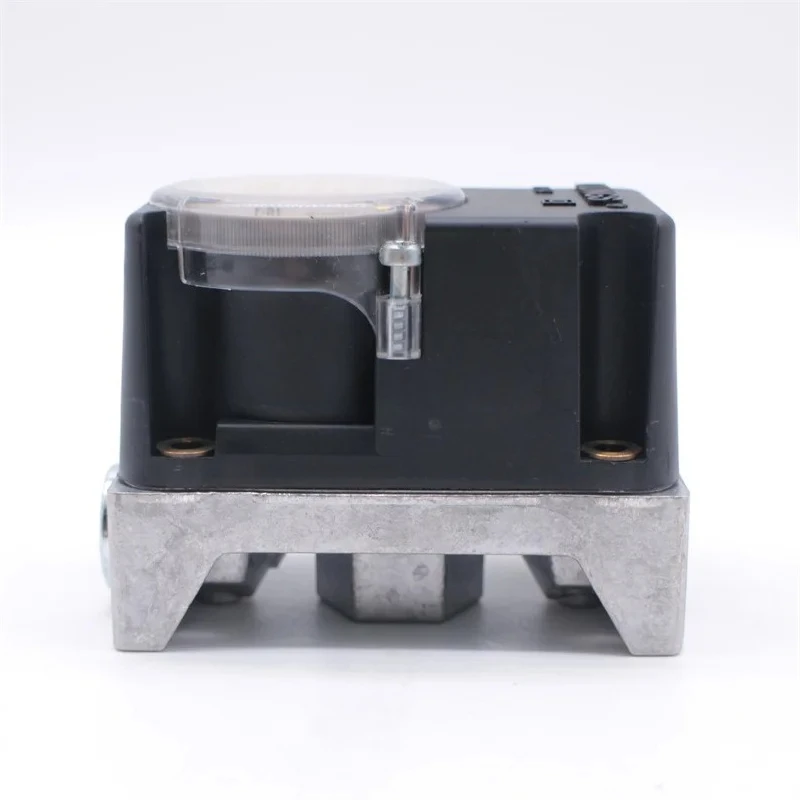 Gas Pressure Switch Modular Mount 250VAC GW150A6/1 Adjustable Air Pressure Controller For Burner Boiler Industrial Combustion
Gas Pressure Switch Modular Mount 250VAC GW150A6/1 Adjustable Air Pressure Controller For Burner Boiler Industrial Combustion