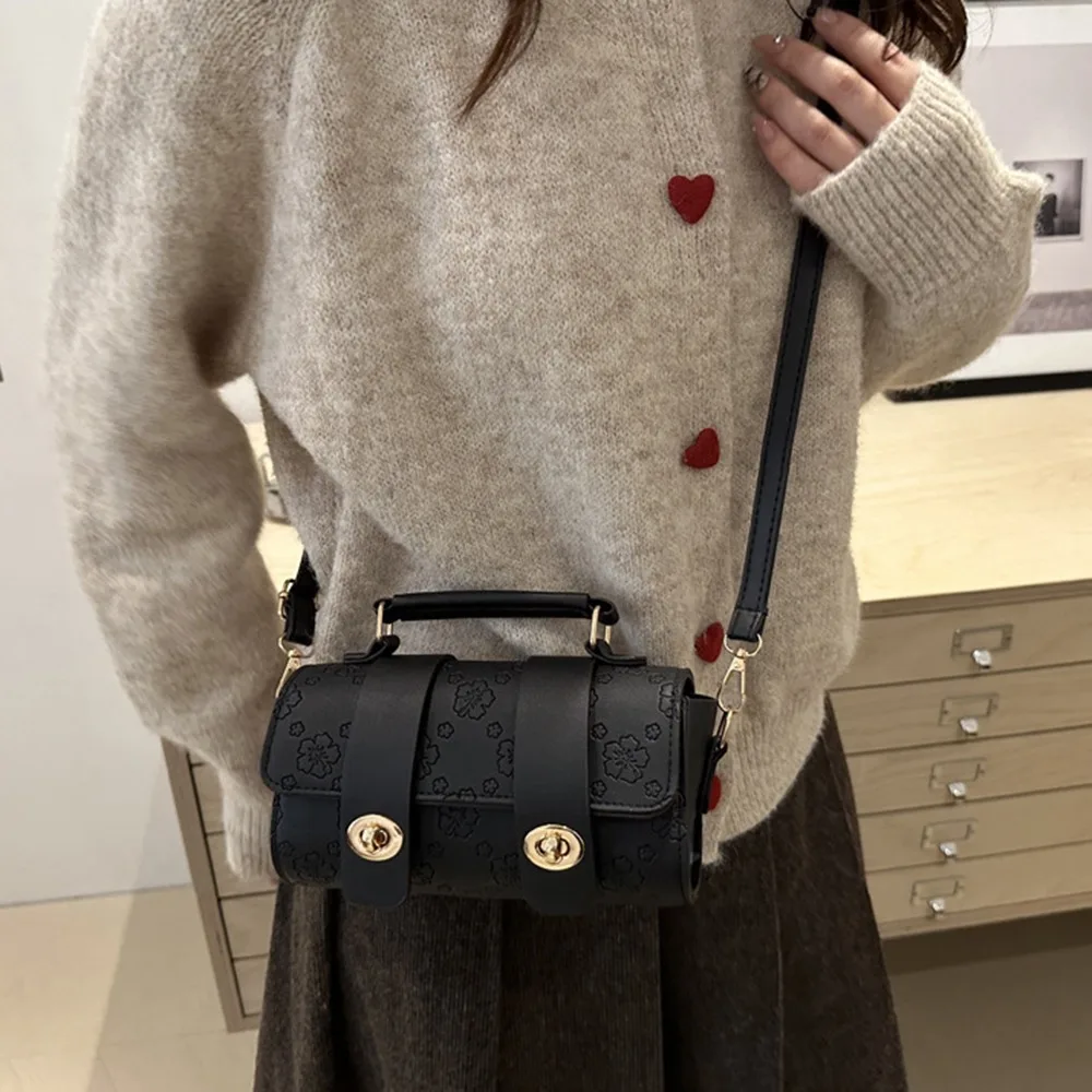 Cute Leather Croossbody Boston Bag Sakura French Style Single Shoulder Bag Solid Color Retro Pillow Handbag Shopping
Cute Leather Croossbody Boston Bag Sakura French Style Single Shoulder Bag Solid Color Retro Pillow Handbag Shopping