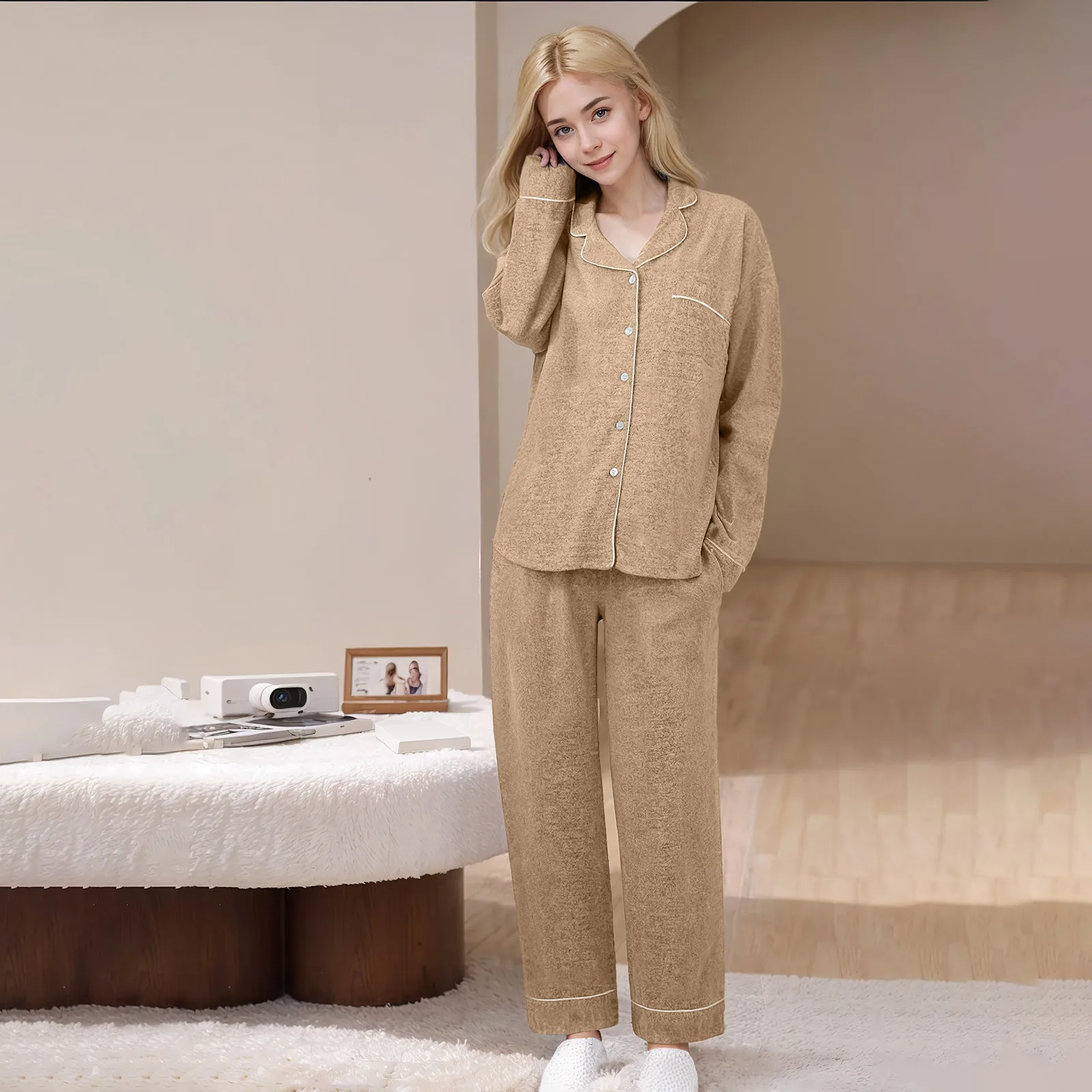 Women's New Pajamas Two-piece Female Spring Summer Home Set Long-sleeved Shirt And Pajama Pants Soft Pajama Set Loungewear
Women's New Pajamas Two-piece Female Spring Summer Home Set Long-sleeved Shirt And Pajama Pants Soft Pajama Set Loungewear