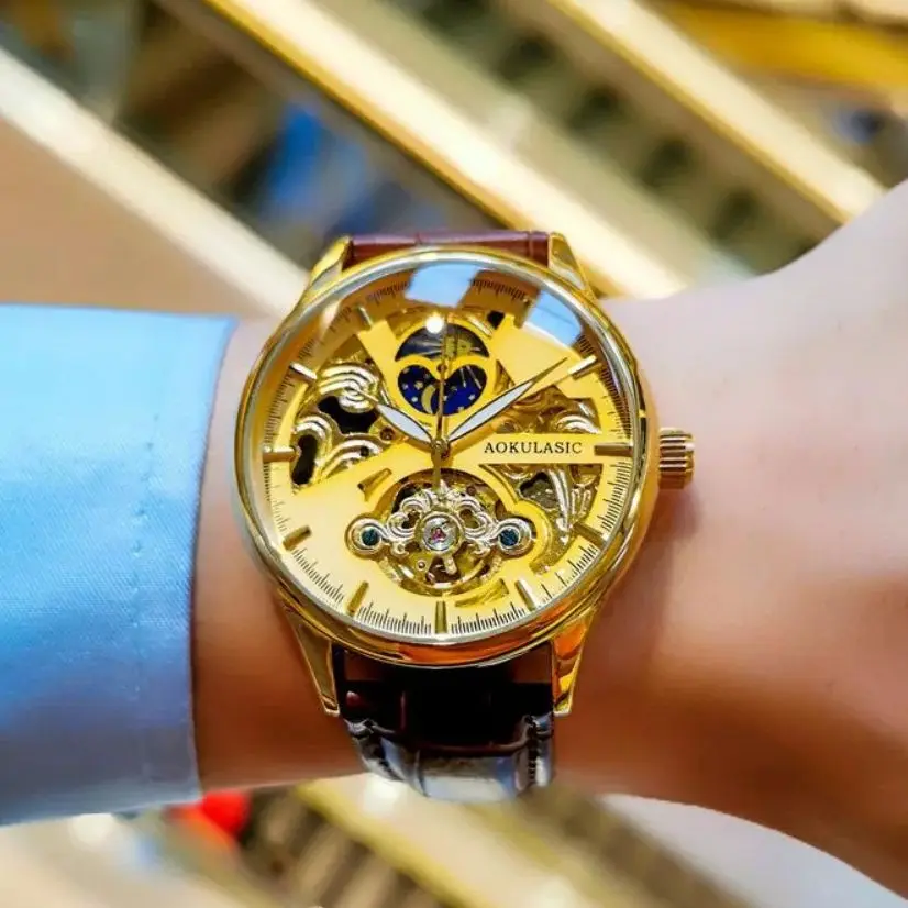 Cool Little Gold Watch, High-End Business Luxury Men's Watch, Fully Automatic Mechanical Watch, Hollow Design, Fashionable Casual Waterproof Leather Strap, Stylish and Cool Trendy Men's Wristwatch
Cool Little Gold Watch, High-End Business Luxury Men's Watch, Fully Automatic Mechanical Watch, Hollow Design, Fashionable Casual Waterproof Leather Strap, Stylish and Cool Trendy Men's Wristwatch