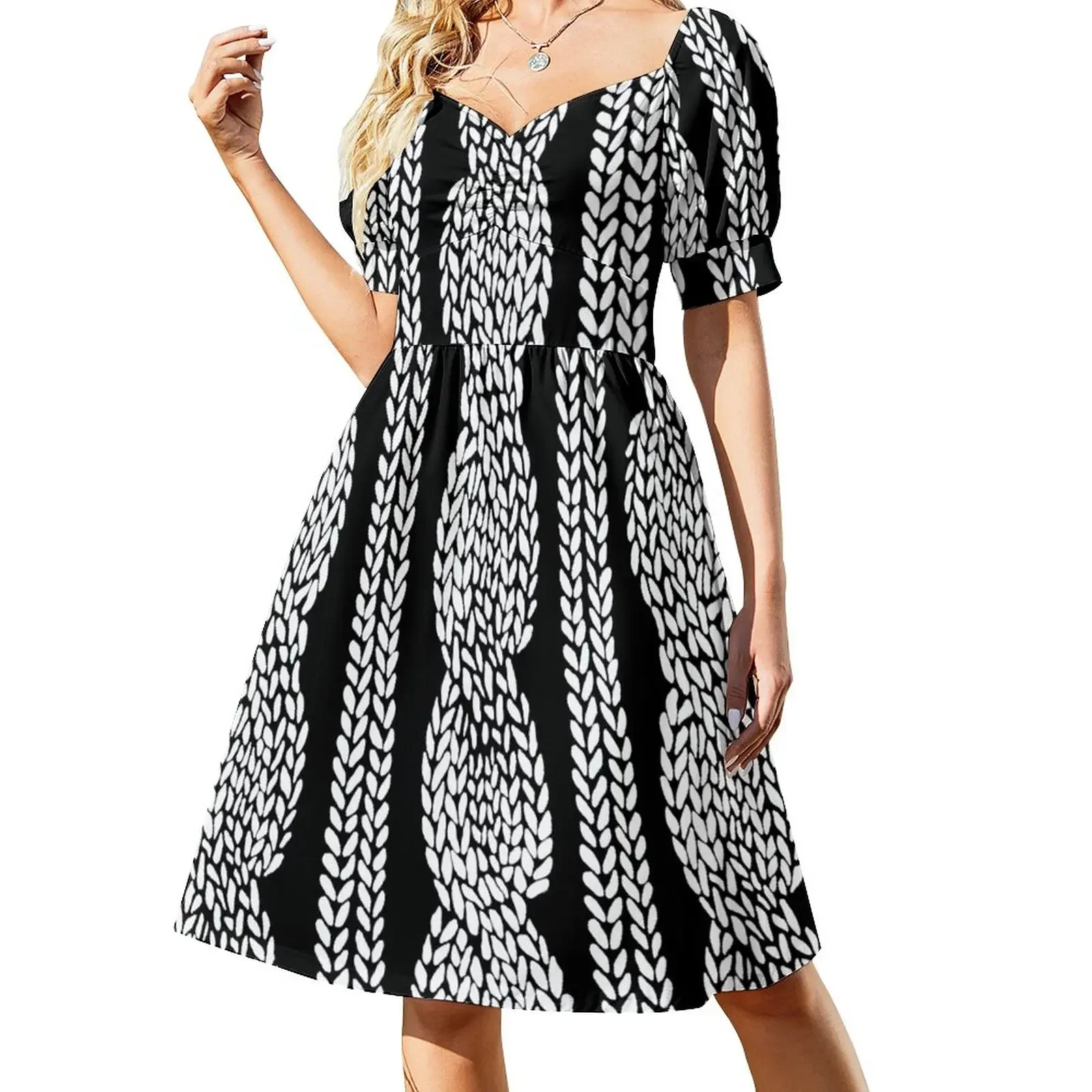 Cable Row Black Short-Sleeved Dress dresses with long sleeves luxury dresses Elegant gowns
Cable Row Black Short-Sleeved Dress dresses with long sleeves luxury dresses Elegant gowns