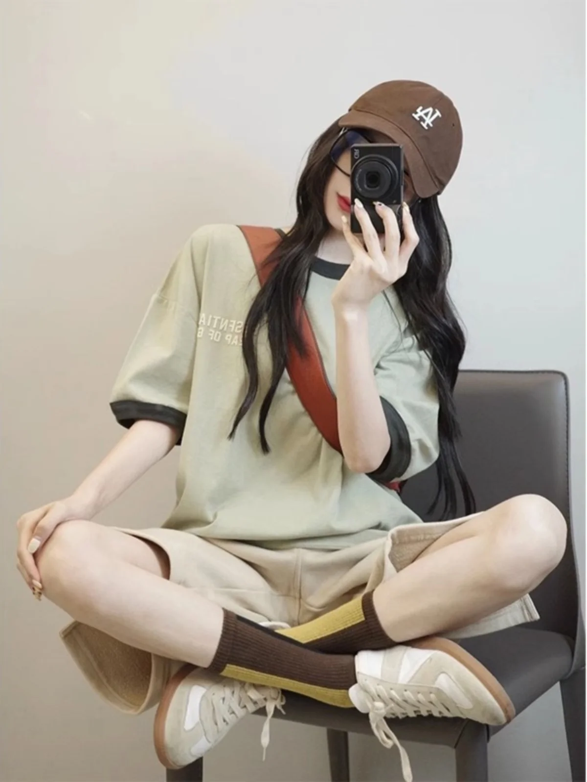 Large Size 300 Pounds Love Embroidery Short Sleeve T-Shirt Set Women Summer Loose Top Shorts Anti-Aging Two Piece Set
Large Size 300 Pounds Love Embroidery Short Sleeve T-Shirt Set Women Summer Loose Top Shorts Anti-Aging Two Piece Set
