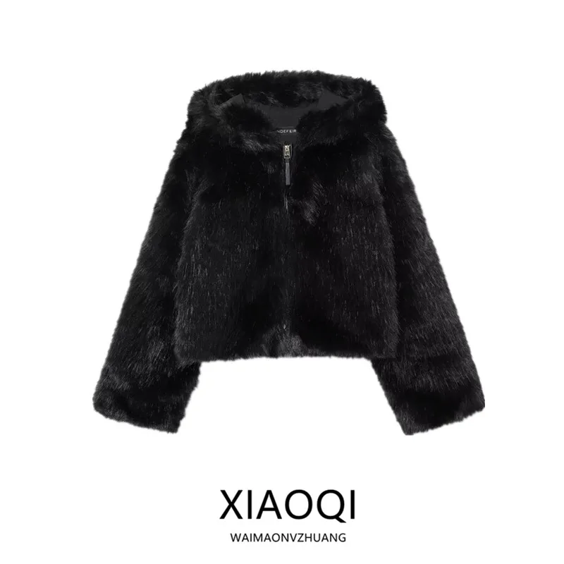 Winter New Women's Faion Hooded Artificial Fur Jaet ort Coat Versatile 2025 Autumn Season Long Sve Zipper Closure
Winter New Women's Faion Hooded Artificial Fur Jaet ort Coat Versatile 2025 Autumn Season Long Sve Zipper Closure