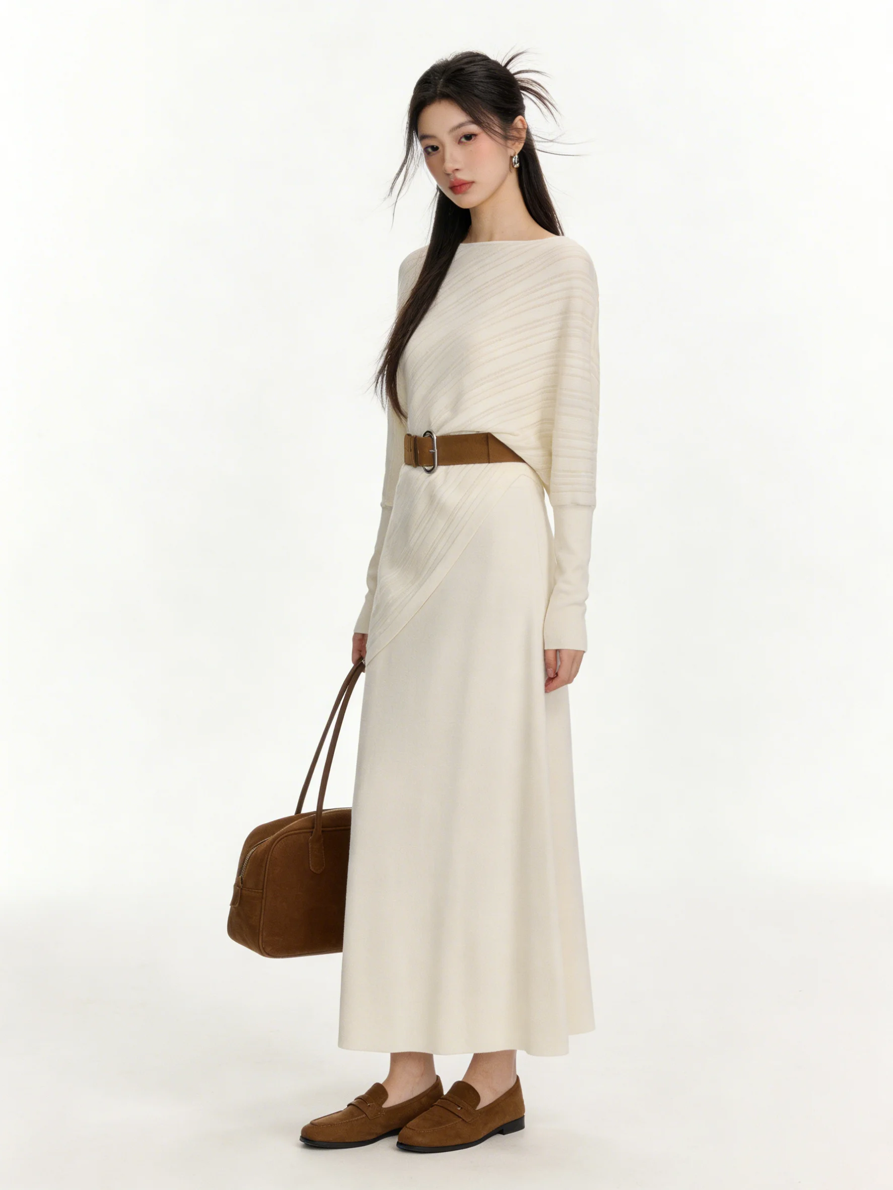 Slimming Knitted Batwing Sleeve Set Casual Style Spring High Waist Breezy Top And Skirt Combo Comfortable Breathable Springwear
Slimming Knitted Batwing Sleeve Set Casual Style Spring High Waist Breezy Top And Skirt Combo Comfortable Breathable Springwear
