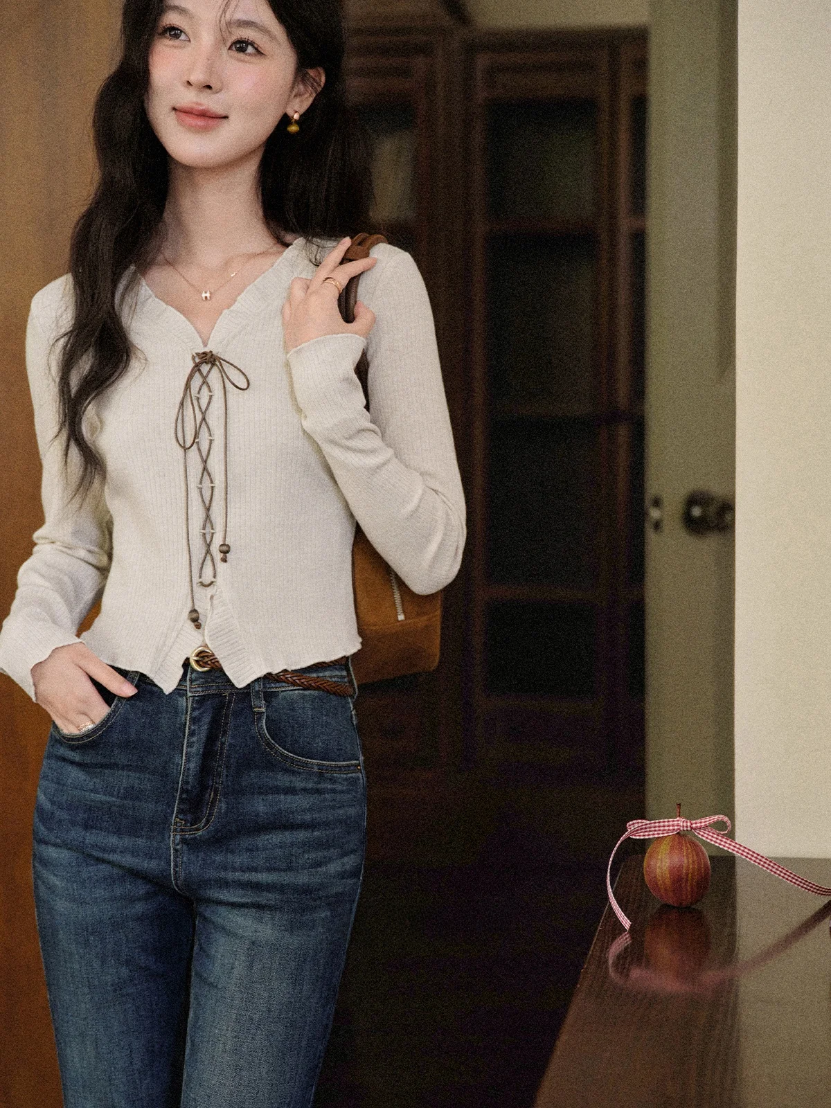 Slim Fit Long Sve Knitted Sweater Light Tawny Women's Sle French Design V-Ne Button-Up Regular Thin Autumn New Ar...
Slim Fit Long Sve Knitted Sweater Light Tawny Women's Sle French Design V-Ne Button-Up Regular Thin Autumn New Ar...