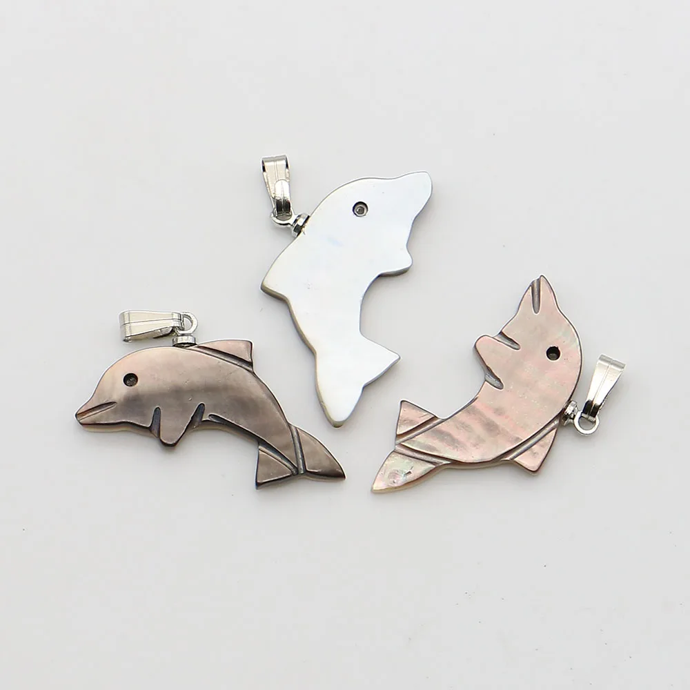 Natural Black Shell Pendant Single-Sided Carved Dolphin Shape With Seed Clasp Charm Accessory DIY Cute Necklaces Earrings
Natural Black Shell Pendant Single-Sided Carved Dolphin Shape With Seed Clasp Charm Accessory DIY Cute Necklaces Earrings
