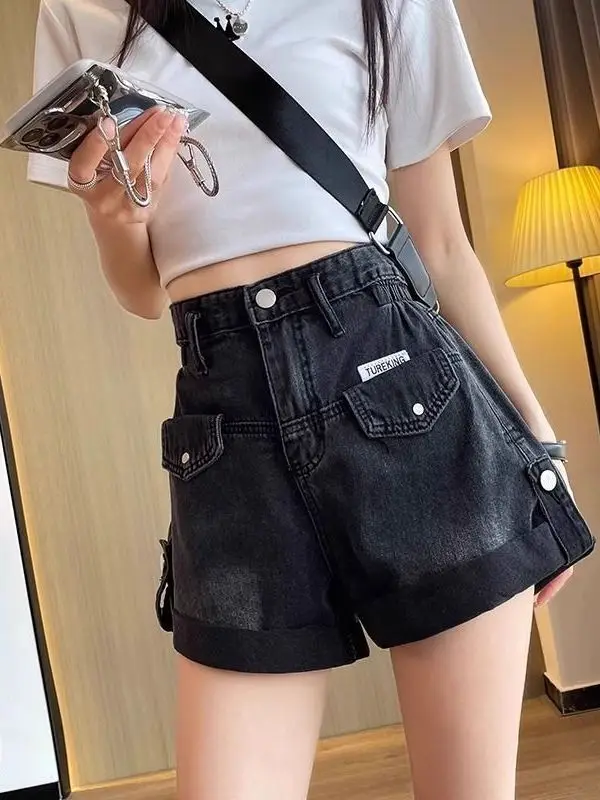 plus Size Women's Black Denim Short Pants Summer New Style Hot Girl High Waist Wide Leg Slim A-Line Pants Casual Zipper Style
plus Size Women's Black Denim Short Pants Summer New Style Hot Girl High Waist Wide Leg Slim A-Line Pants Casual Zipper Style