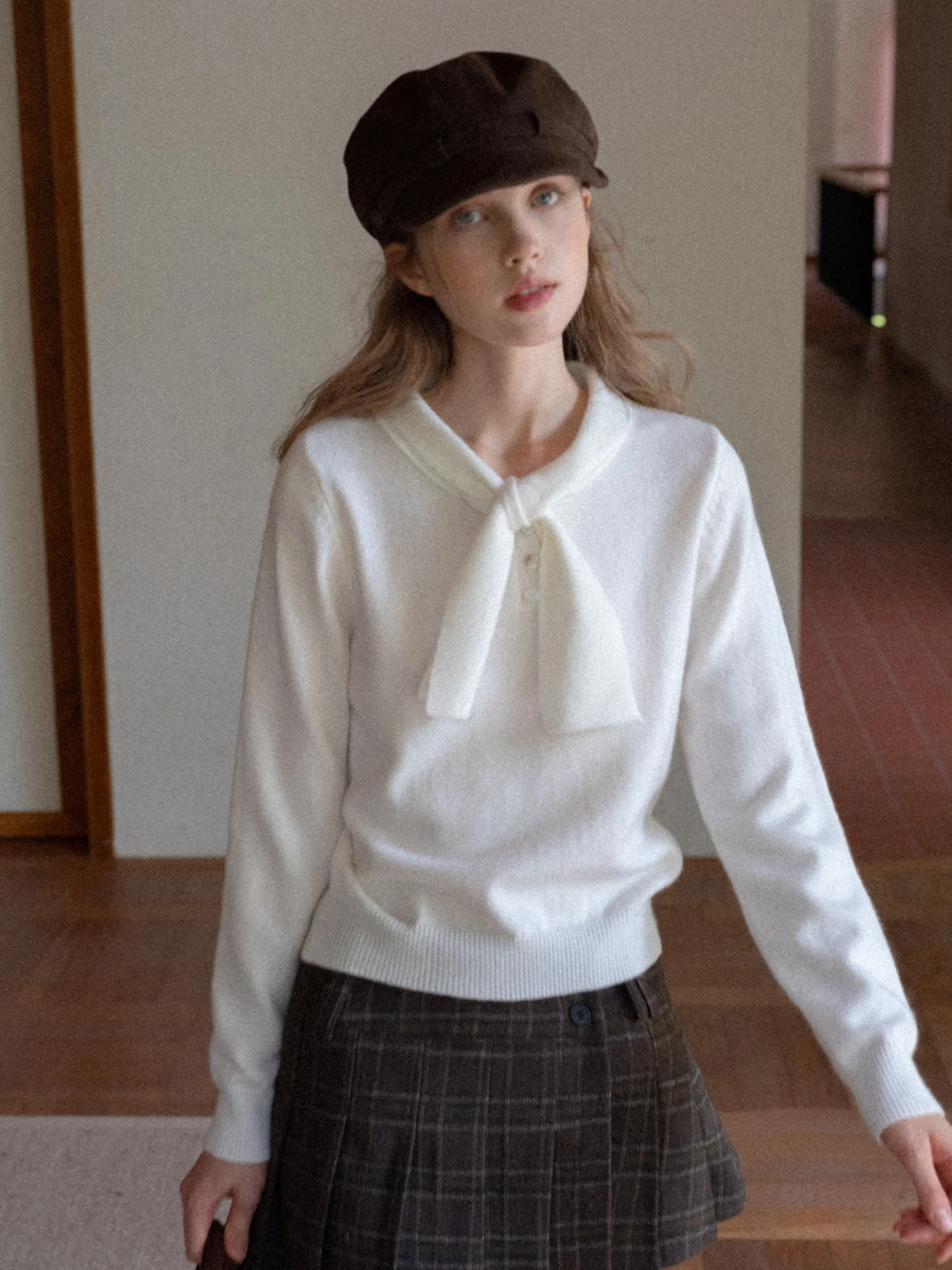 EGGKA Gentle Style Knitted Sweater Long Sleeve Overhead Collar Slimming Simple Sweet Personality Women's Fashion Top
EGGKA Gentle Style Knitted Sweater Long Sleeve Overhead Collar Slimming Simple Sweet Personality Women's Fashion Top