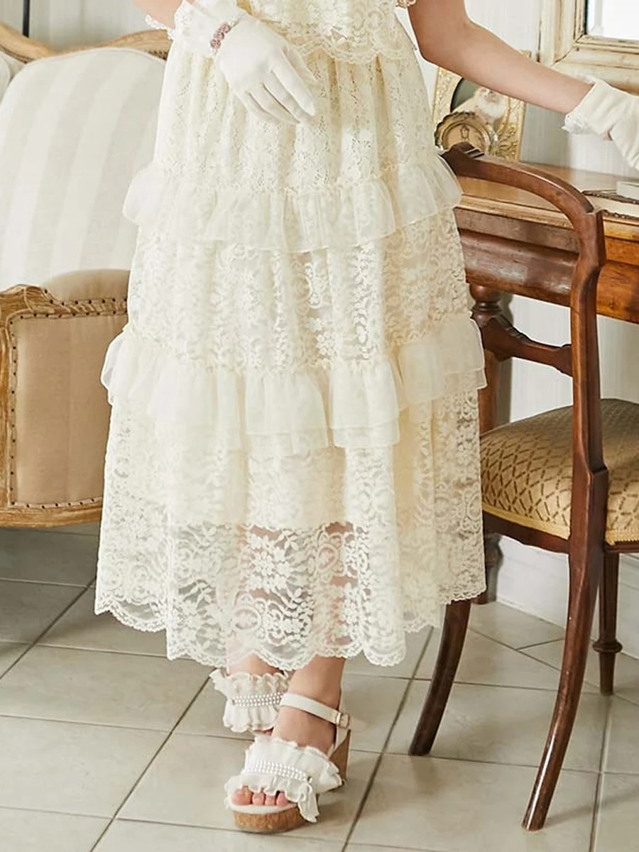 Elegant Fashionable Heavy Embroidery Lace Patchwork Cake Skirt Half-length Midi Skirt Polyester Fiber mid Waist A-line Skirt
Elegant Fashionable Heavy Embroidery Lace Patchwork Cake Skirt Half-length Midi Skirt Polyester Fiber mid Waist A-line Skirt