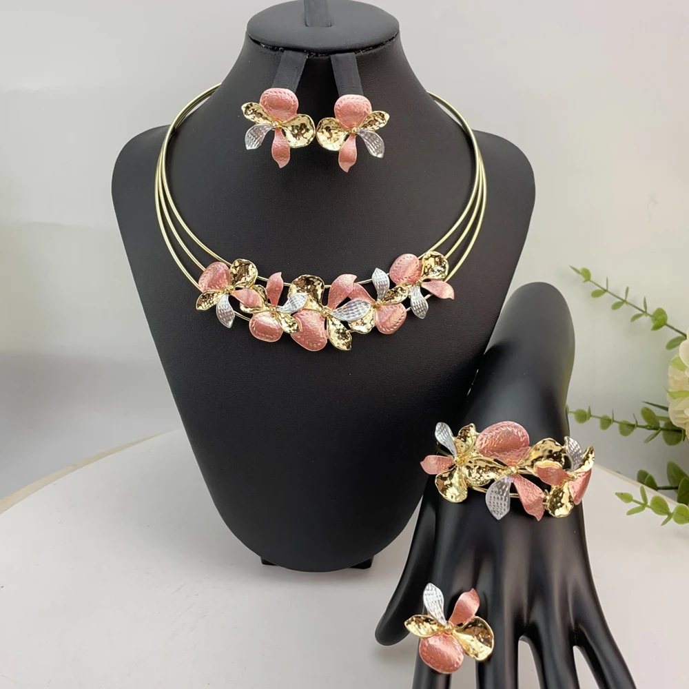 Latest Brazilian Exquisite Handmade Beautiful Necklace Wedding Party Accessories Fashion Women Jewelry Set FHK23572
Latest Brazilian Exquisite Handmade Beautiful Necklace Wedding Party Accessories Fashion Women Jewelry Set FHK23572