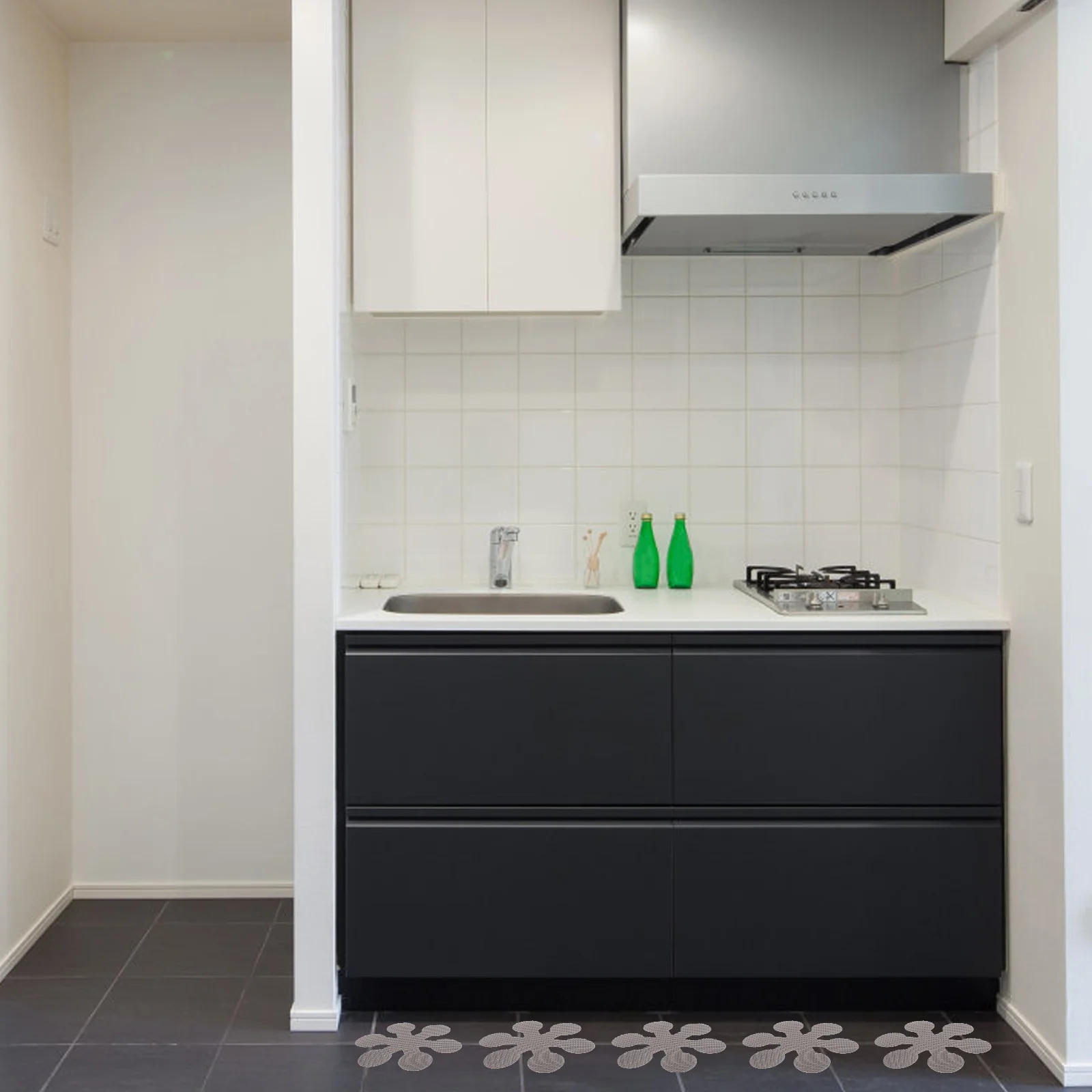 1Set Waterproof Anti-Slipping Stickers Snowflake Style Non-Slip Bath Stickers for Shower Floor Tile Stair Home Safety Decor
1Set Waterproof Anti-Slipping Stickers Snowflake Style Non-Slip Bath Stickers for Shower Floor Tile Stair Home Safety Decor