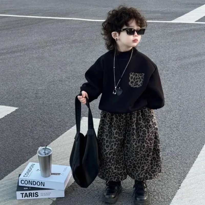 Children's Spring and Autumn Korean Version Boys and Girls Leopard Print Set 2025 New Style Fashion Trend Set
Children's Spring and Autumn Korean Version Boys and Girls Leopard Print Set 2025 New Style Fashion Trend Set