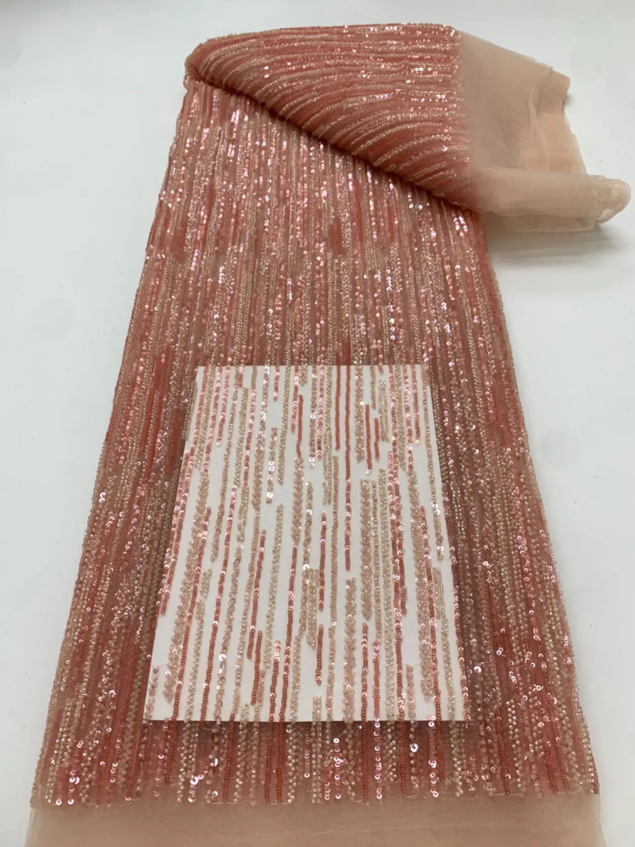 Latest French Luxury Lace Fabric 2024 High Qulaity Nigerian Sequined Beaded Lace African Tulle Fabric for Bride Matrial
Latest French Luxury Lace Fabric 2024 High Qulaity Nigerian Sequined Beaded Lace African Tulle Fabric for Bride Matrial