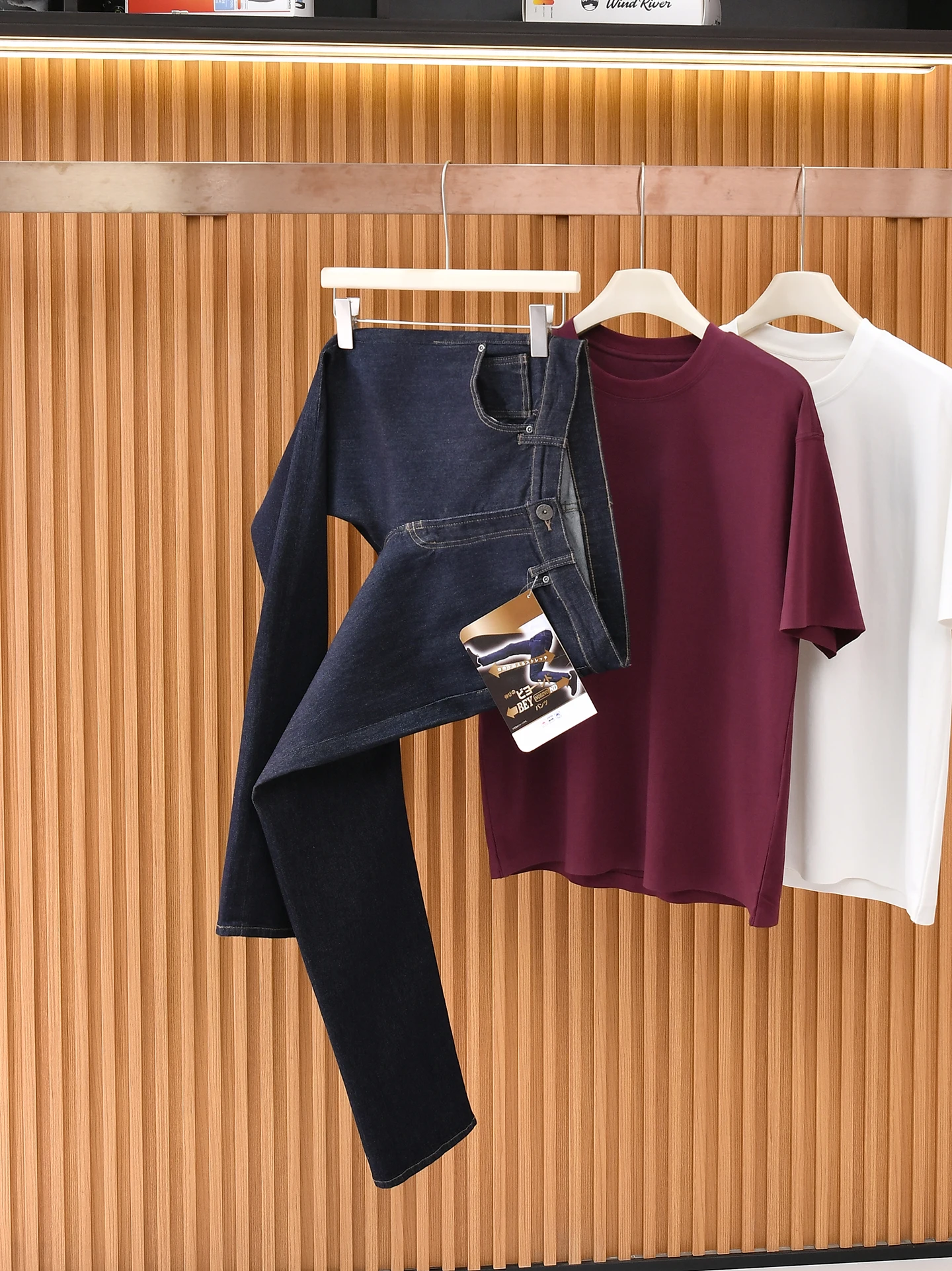 Elastic Casual Lightweight Men's Jeans Spring Summer Breathable Straight Leg Standard Fit Pure Color Outdoor Daily Wear
Elastic Casual Lightweight Men's Jeans Spring Summer Breathable Straight Leg Standard Fit Pure Color Outdoor Daily Wear