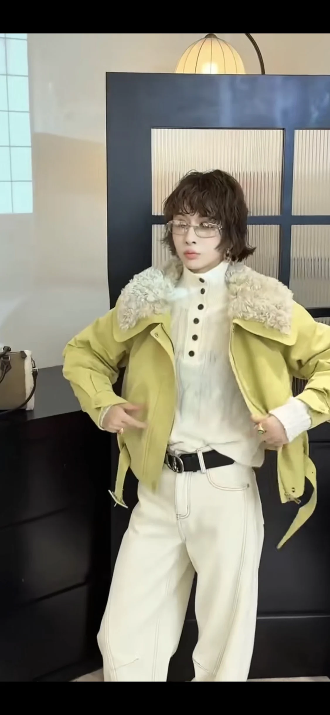 Faionable Thiened Pure Color Casual Outerwear for Women Winter 2025 New Arrival Loose Fit Versatile Design Sensation Jaet
Faionable Thiened Pure Color Casual Outerwear for Women Winter 2025 New Arrival Loose Fit Versatile Design Sensation Jaet