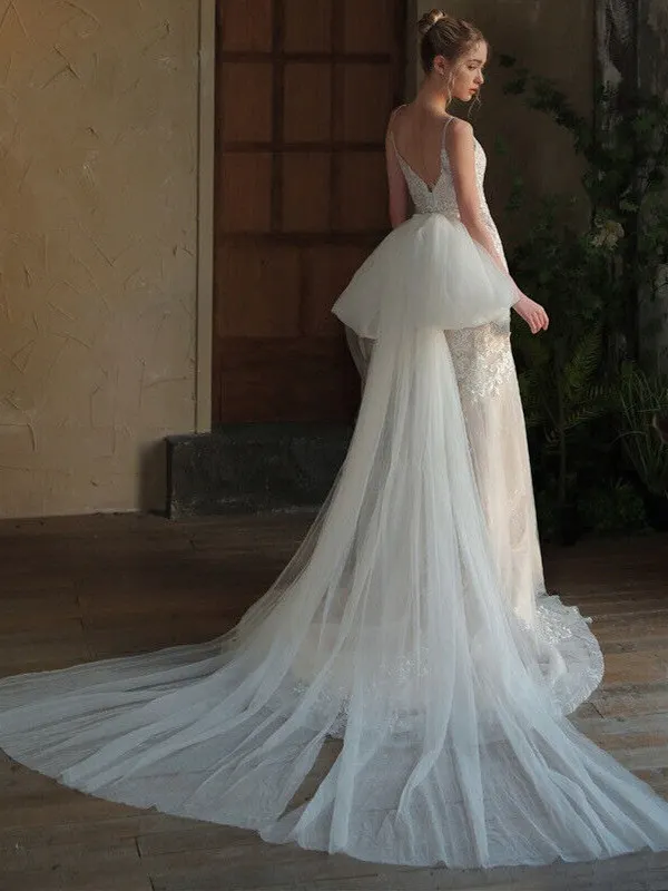 Detachable Long Tail Wedding Dress Costume Studio Photography Shoot Traditional Chinese New Bride Gown with Waist Bow Decoration
Detachable Long Tail Wedding Dress Costume Studio Photography Shoot Traditional Chinese New Bride Gown with Waist Bow Decoration