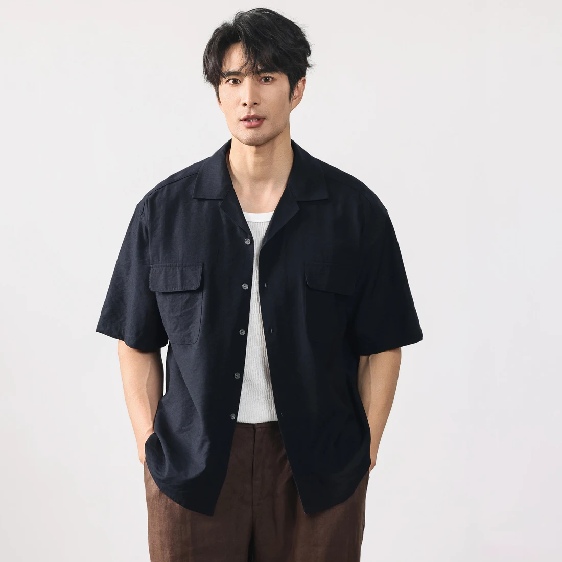 Summer American Vintage Short Sleeve Shirt Men Outdoor Fashion City Work Loose Casual Cargo Shirts Tops
Summer American Vintage Short Sleeve Shirt Men Outdoor Fashion City Work Loose Casual Cargo Shirts Tops