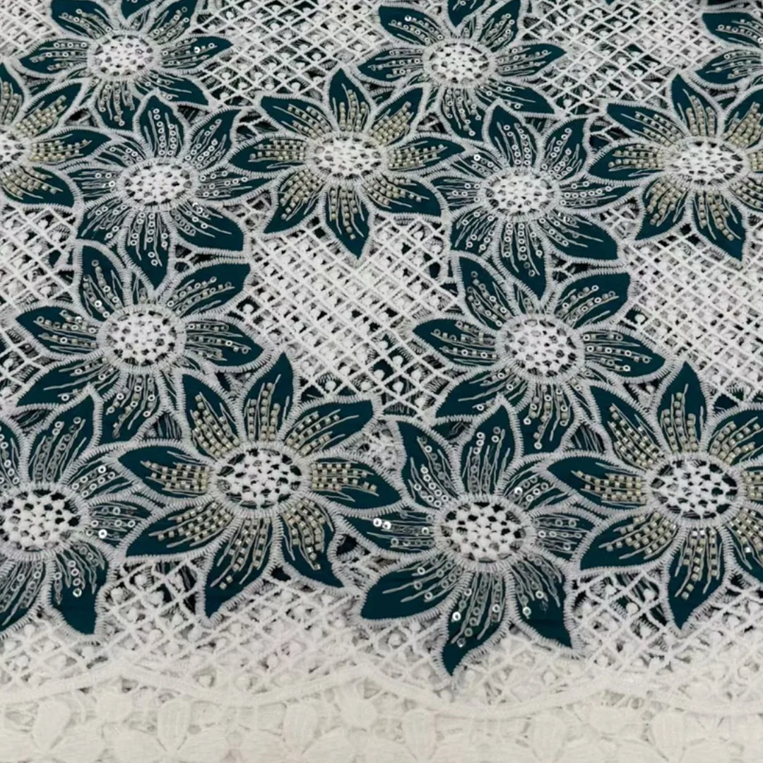 Water Soluble Guipure Lace Fabric Nigerian African Multi-Petal Floral Embroidery Fory Sewing Daily Party Dresses Material
Water Soluble Guipure Lace Fabric Nigerian African Multi-Petal Floral Embroidery Fory Sewing Daily Party Dresses Material