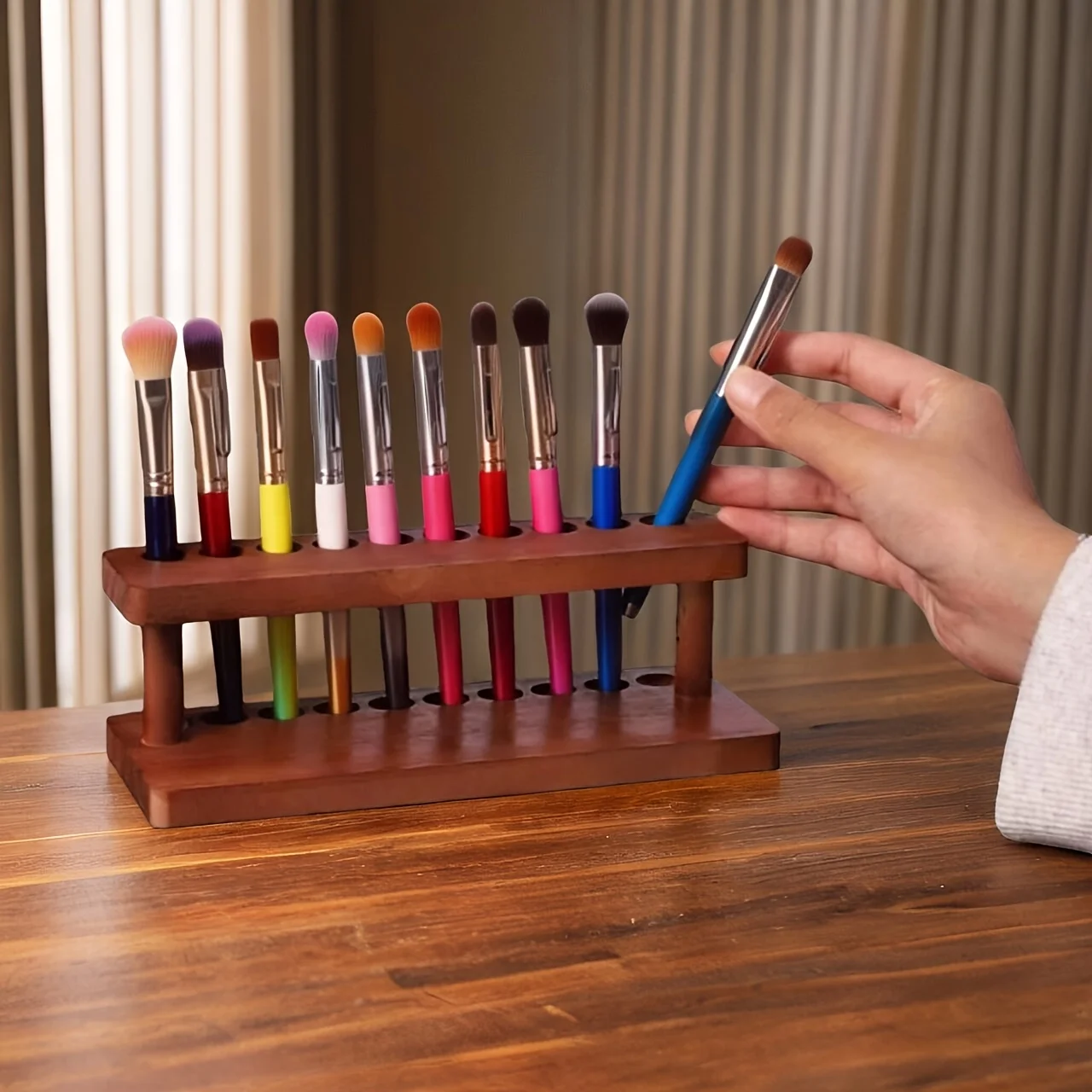 Cosmetic Pen Holder Display Holder Eyebrow Pencil Holder Office Desk Pen Holder Display Base Storage Bracket
Cosmetic Pen Holder Display Holder Eyebrow Pencil Holder Office Desk Pen Holder Display Base Storage Bracket