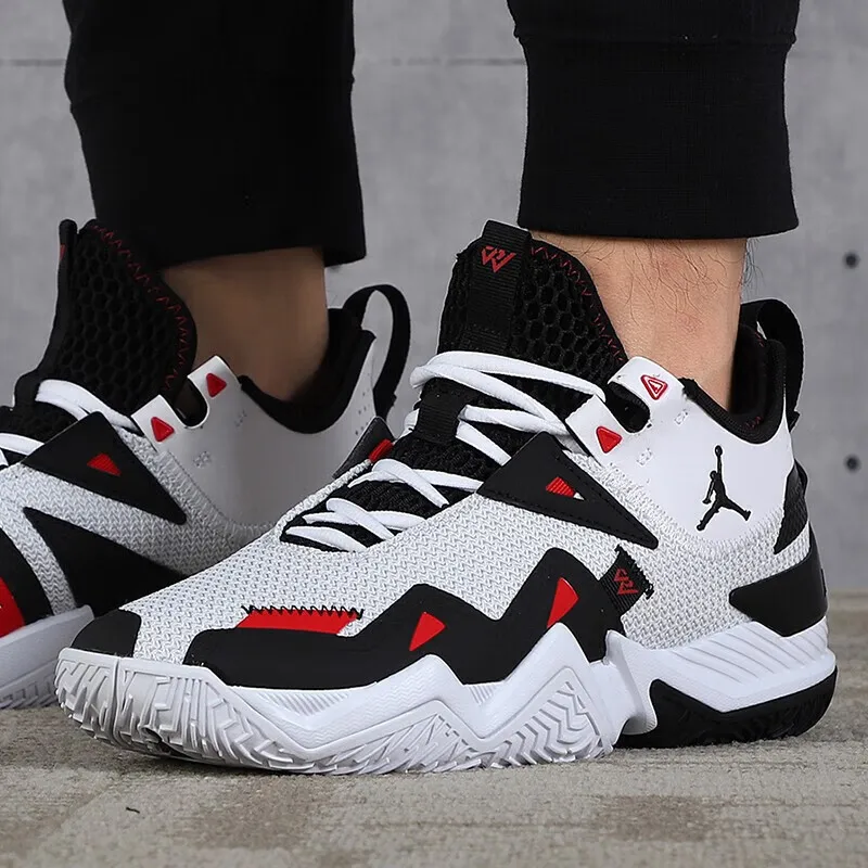 Nike men's shoes 2024 new cushioned wear resistance light breathable training field actual basketball shoes CJ0781-101
Nike men's shoes 2024 new cushioned wear resistance light breathable training field actual basketball shoes CJ0781-101