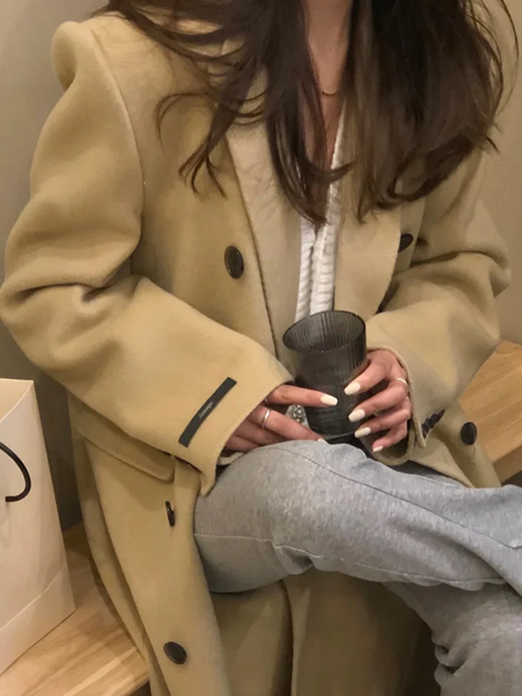 New Korea East Gate Suit Collar Double sided Fleece Coat Women's Mid length Double breasted Fleece Coat
New Korea East Gate Suit Collar Double sided Fleece Coat Women's Mid length Double breasted Fleece Coat