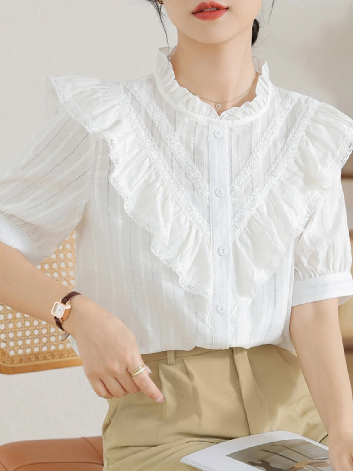 White Lace Splice Casual irt Women's Summer Korean Faion Lotus Le Collar Blouse Slimming ort Sve Commute Sle
White Lace Splice Casual irt Women's Summer Korean Faion Lotus Le Collar Blouse Slimming ort Sve Commute Sle