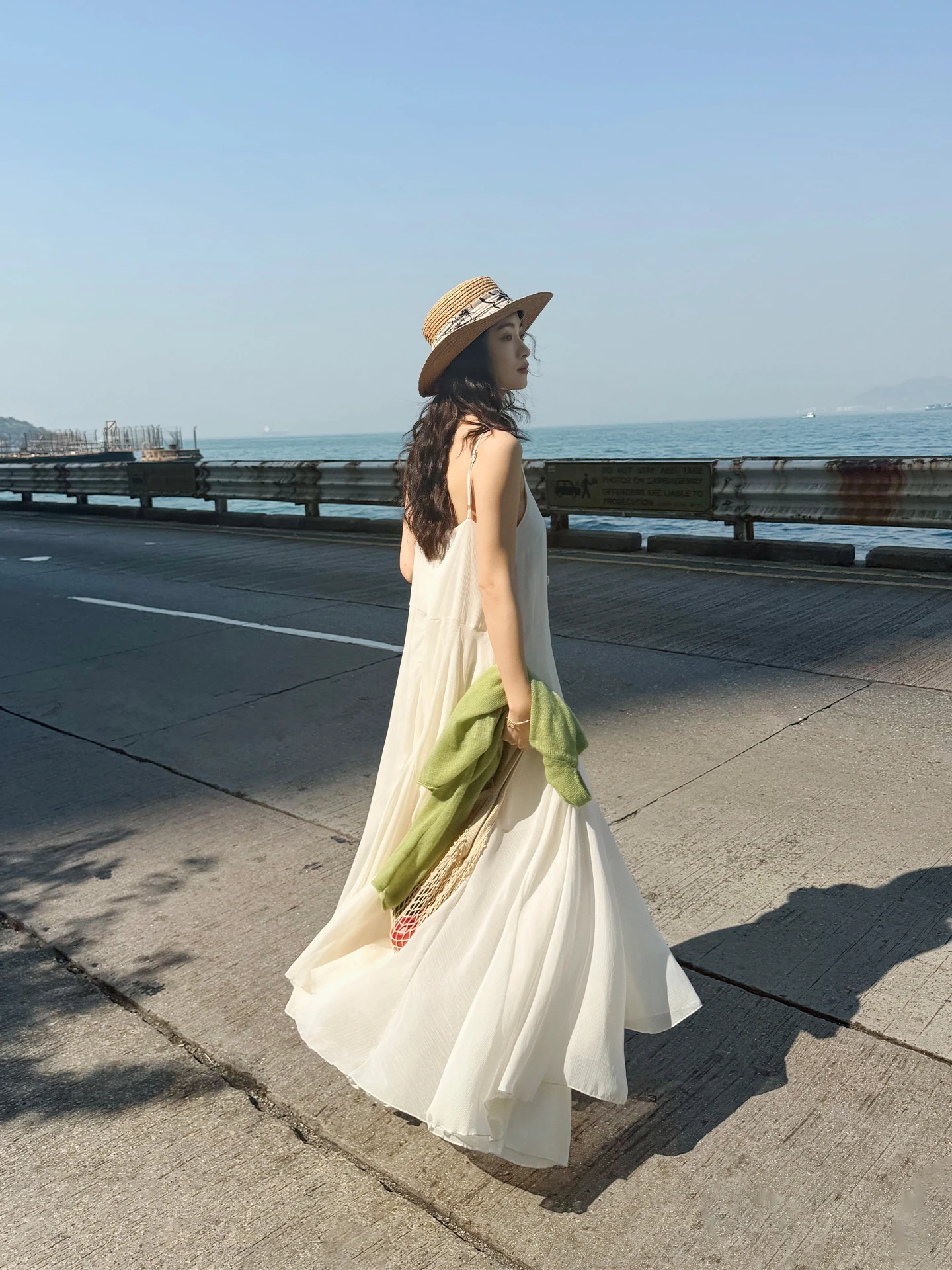 Summy Vacation Style Off-Shoulder Midi Dress Soft Chiffon Loose Wide Hemline Peach Color Sleeveless round Neck Gown for Women
Summy Vacation Style Off-Shoulder Midi Dress Soft Chiffon Loose Wide Hemline Peach Color Sleeveless round Neck Gown for Women