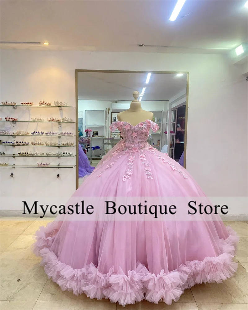 Pink Lace Appliques Quinceanera Dress Ball Gown 2025 With Cape Beaded Ruffles Tulle Sweet 16 Dress Customized Vestido De 15 Anos
Pink Lace Appliques Quinceanera Dress Ball Gown 2025 With Cape Beaded Ruffles Tulle Sweet 16 Dress Customized Vestido De 15 Anos