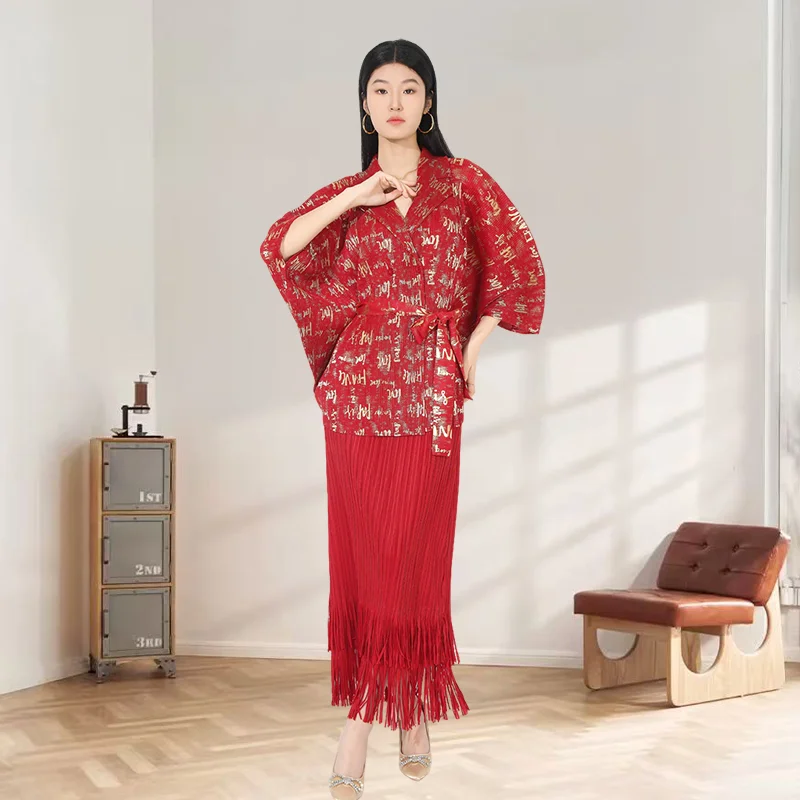Miyake Pleated Skirt Suit 2025 Spring Summer New Casual Women Suit Collar Irregular Hot Gold Top Flow+half Skirt 2-piece Set
Miyake Pleated Skirt Suit 2025 Spring Summer New Casual Women Suit Collar Irregular Hot Gold Top Flow+half Skirt 2-piece Set