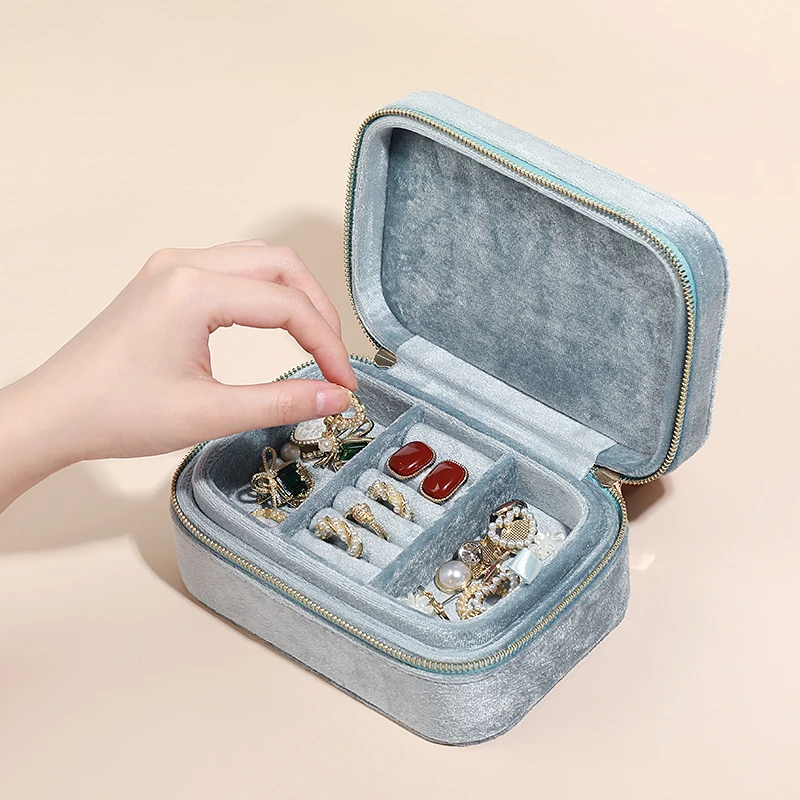 Portable Small RectangleTwo Layers Velevt Jewelry Storage Box In Blue Green Cream Colors
Portable Small RectangleTwo Layers Velevt Jewelry Storage Box In Blue Green Cream Colors