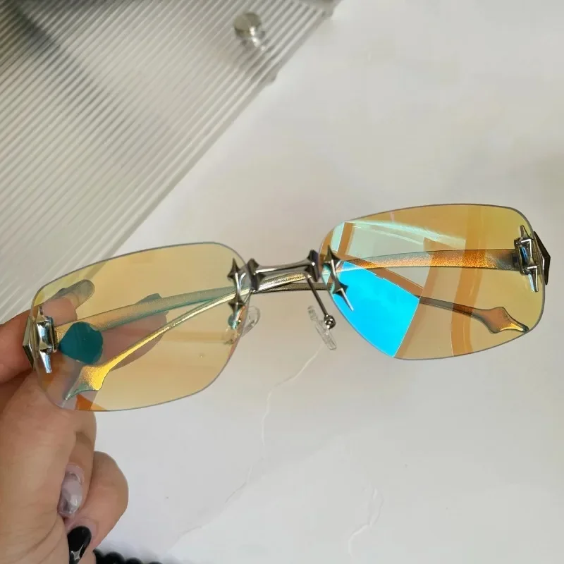 Y2K Vintage Rimless Square Sunglasses Women For Men Luxury Brand Designer Sun Glasses Punk Popular Hip Hop Star Shades UV Pesca
Y2K Vintage Rimless Square Sunglasses Women For Men Luxury Brand Designer Sun Glasses Punk Popular Hip Hop Star Shades UV Pesca