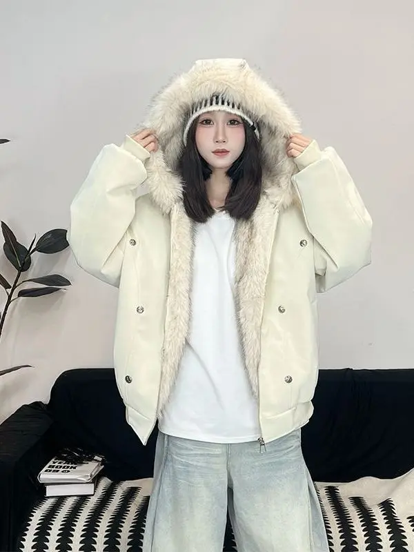 Зимняя утепленная хлопковая куртка с капюшоном на флисовой подкладке, женская, свободного кроя, теплая, в уличном стиле, из полиэстера, на молнии, цветная
Зимняя утепленная хлопковая куртка с капюшоном на флисовой подкладке, женская, свободного кроя, теплая, в уличном стиле, из полиэстера, на молнии, цветная