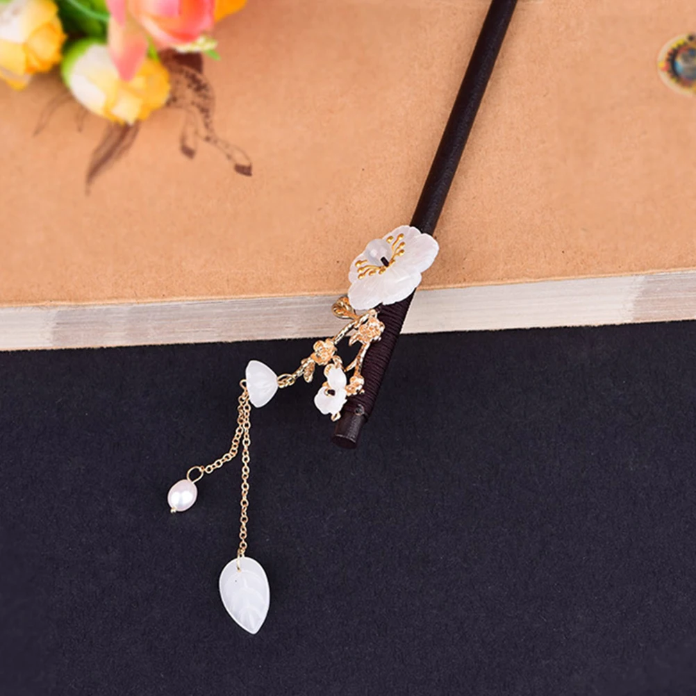Vintage Hairpin Women Hair Stick Headdress Hair Fork Black Wood Alloy Tassel Hairpin Long lasting Color Easy Use
Vintage Hairpin Women Hair Stick Headdress Hair Fork Black Wood Alloy Tassel Hairpin Long lasting Color Easy Use