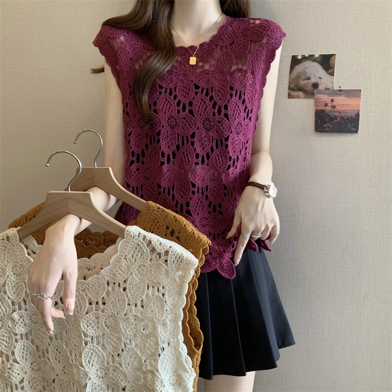 Elegant Hollow out Hook Embroidery Sleeveless Lace Top Beautiful Unique Purple Vest High End Feeling Summer Fashion Women's C...
Elegant Hollow out Hook Embroidery Sleeveless Lace Top Beautiful Unique Purple Vest High End Feeling Summer Fashion Women's C...