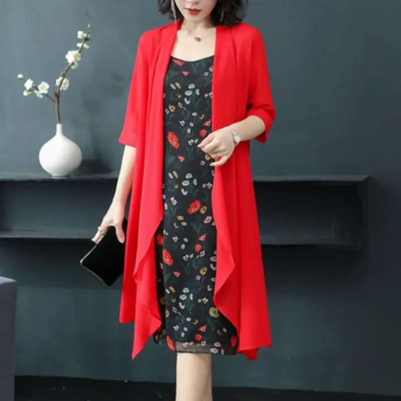 Chiffon Blouse Thin Coat Loose Cardigan Red Ladies Sun-protective Women Blouse Summer Half Sleeve Solid Color Lady Shawl A230
Chiffon Blouse Thin Coat Loose Cardigan Red Ladies Sun-protective Women Blouse Summer Half Sleeve Solid Color Lady Shawl A230